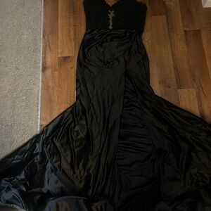 Sherri Hill black sparkly prom/formal dress originally $500. Size 8